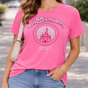 Walt Disney World "Est. 1971" Castle Badge t-shirt pink